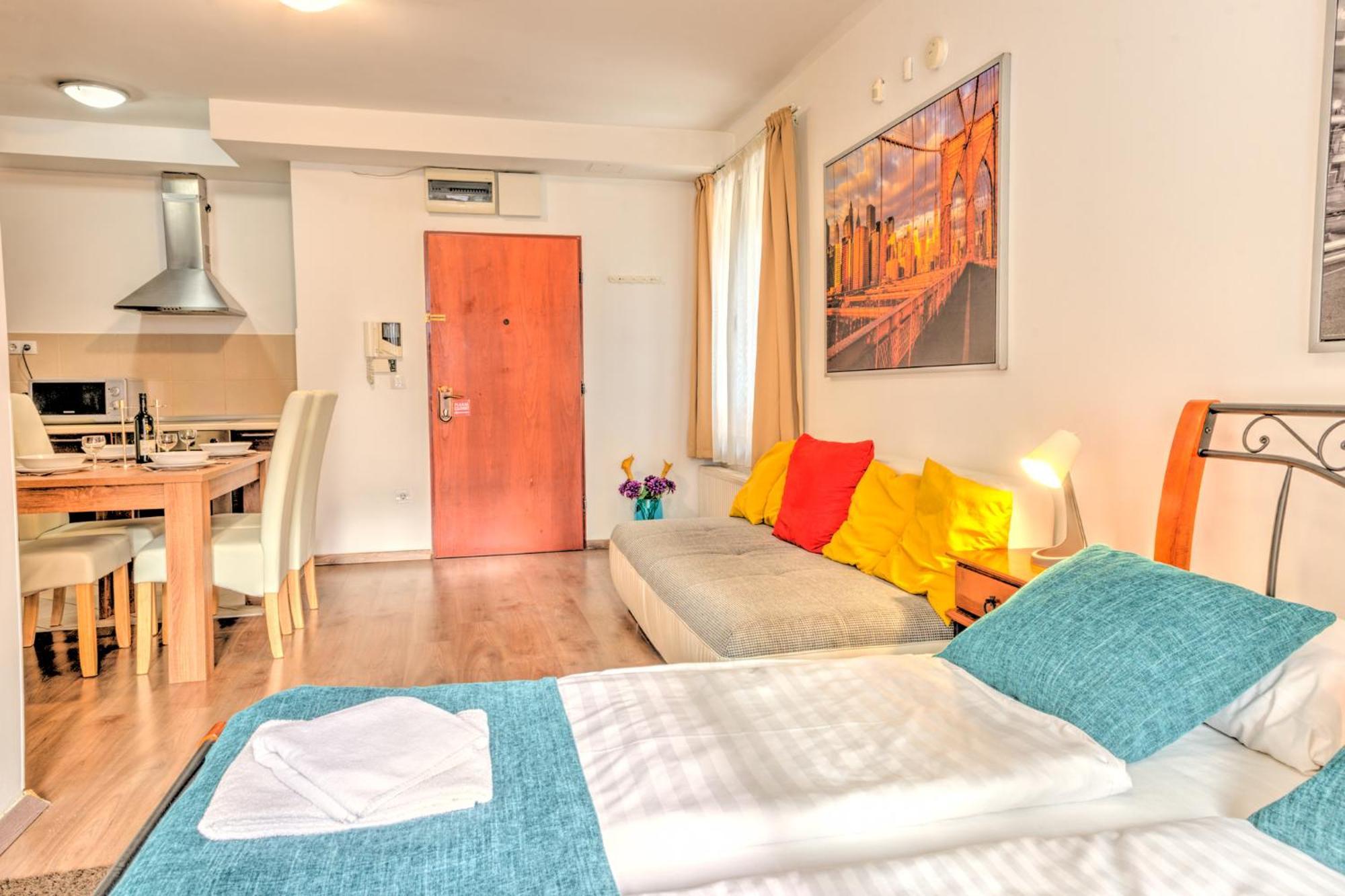 Apartahotel Central Apartments *